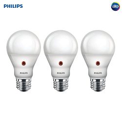 Philips LED Dusk-to-Dawn A19 Frosted Light Bulb: 800-Lumen, 2700-Kelvin, 8-Watt (60-Watt Equival ...